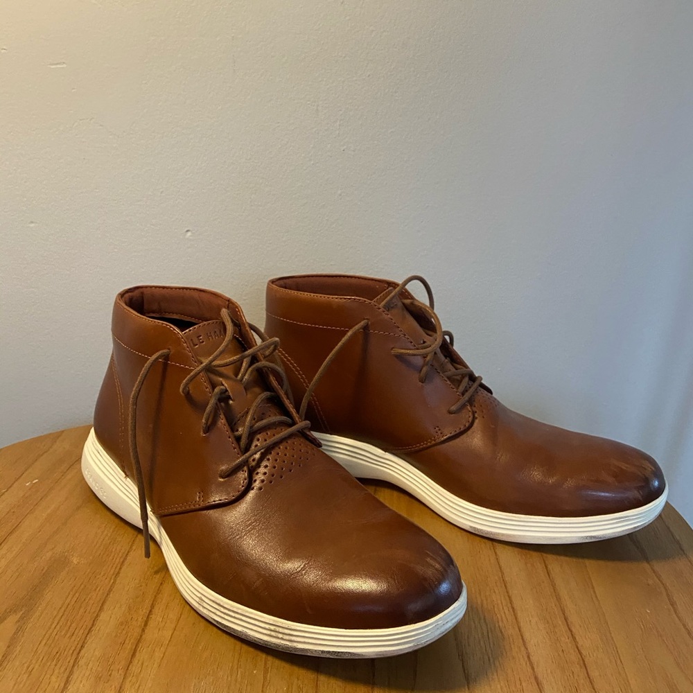 COLE HAAN
Men's Grand Tour Chukka Boot